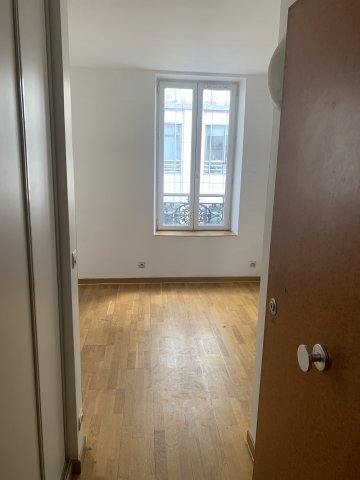 Location Appartement  1 pièce (studio) - 20m² 75008 Paris
